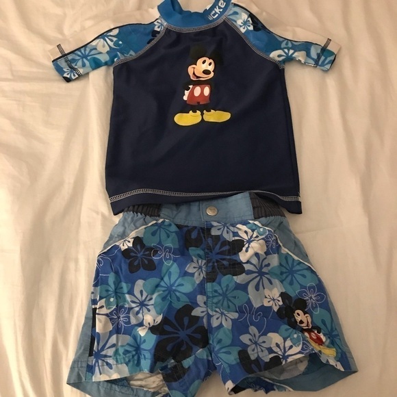 Disney store‎ Mickey Mouse 2T bathing suit - Picture 1 of 8